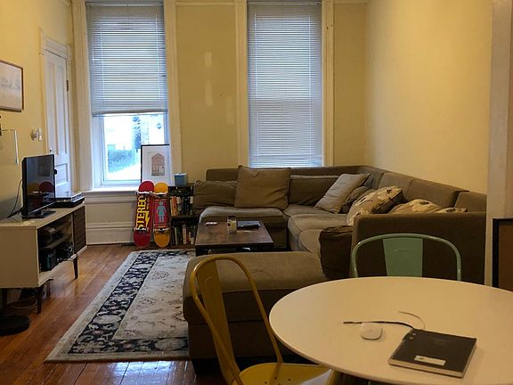 5th image of 1421 W Superior St APT 1F