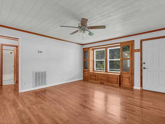 4th image of 116 Lilac Ct