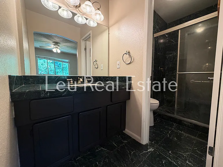 2223 Bridlewood Dr — Photo 13
