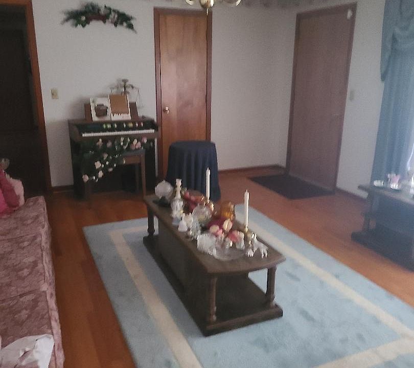 2nd image of 4804 36th Ave