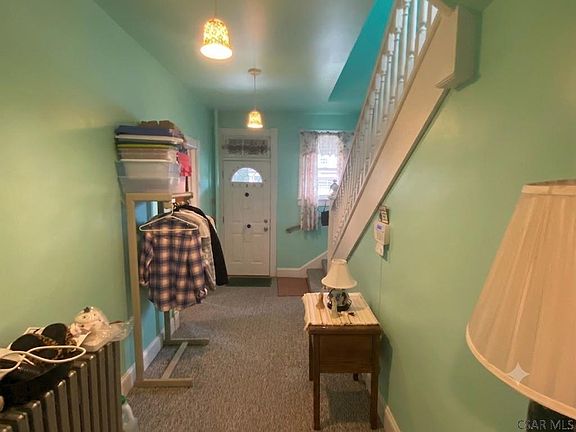 4th image of 104 Dupont St