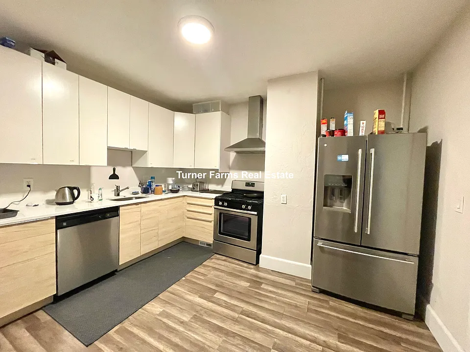45 Crescent Ave #1R