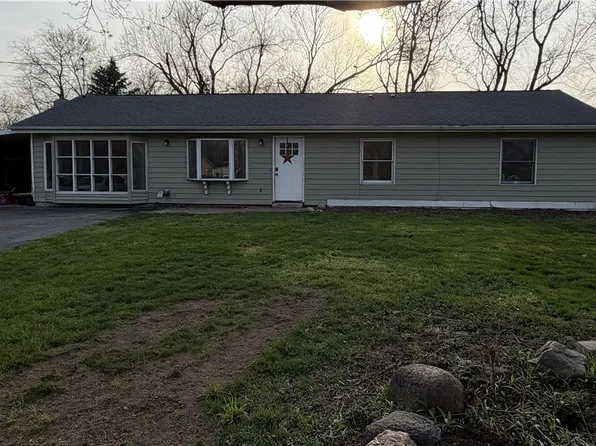 10470 Bethany Center Rd, East Bethany, NY 14054