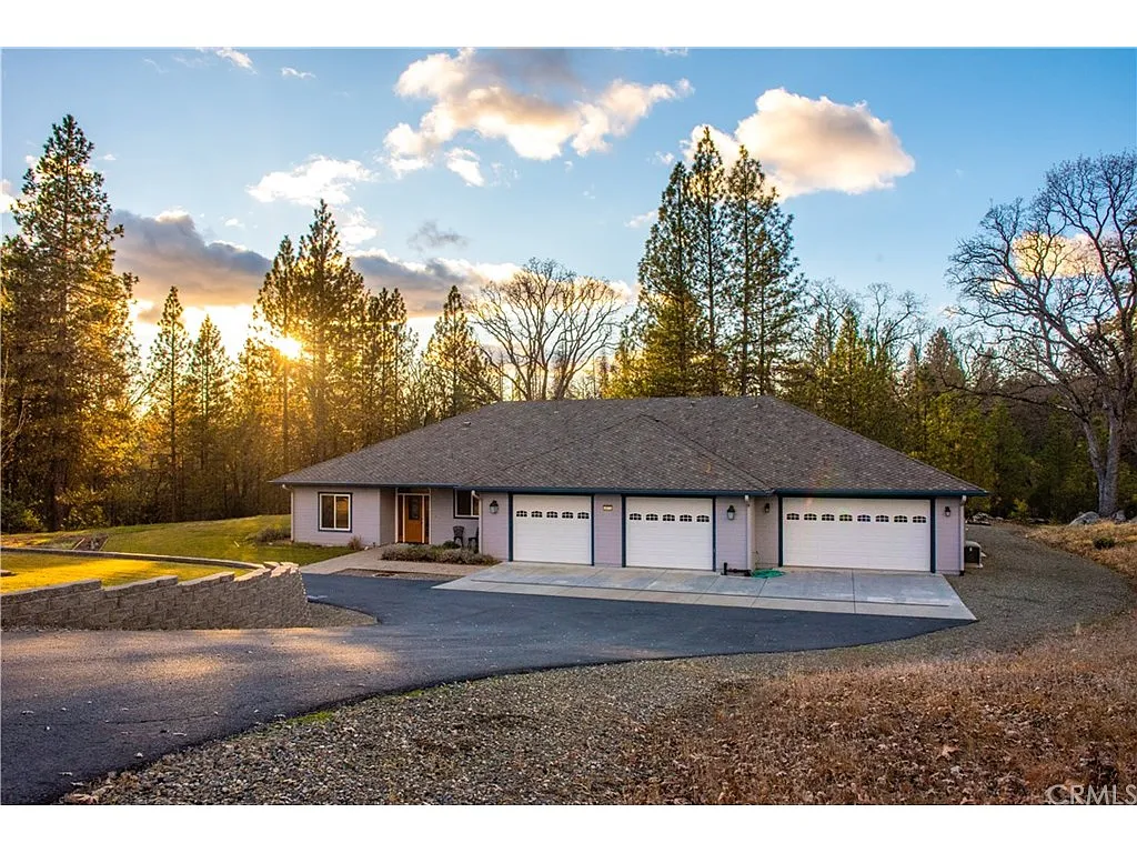 4971 Fox Creek Rd photo 1