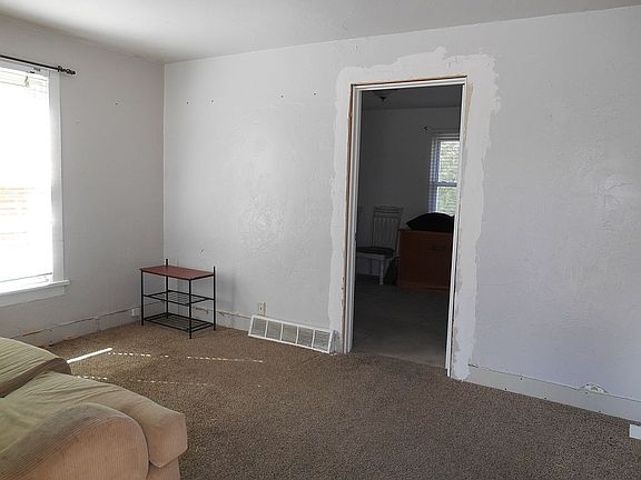 5th image of 1219 Marshall Ave