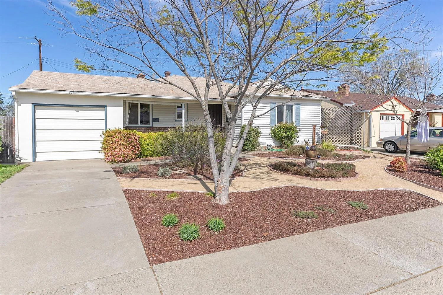 2405 Brentley Dr photo 1