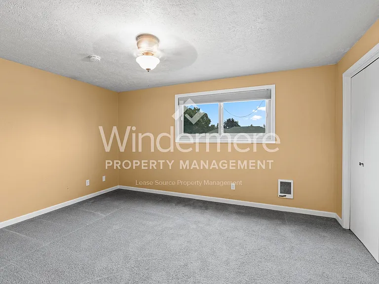 14920 E 14th Ave — Photo 20