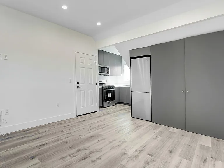 1512 Pennsylvania Ave #3 — Photo 5