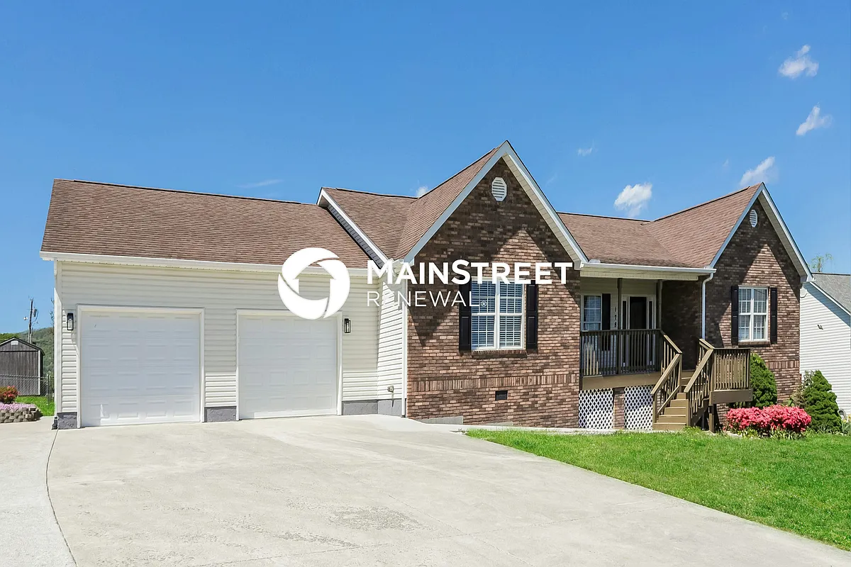 Front View - 178 Sycamore Dr