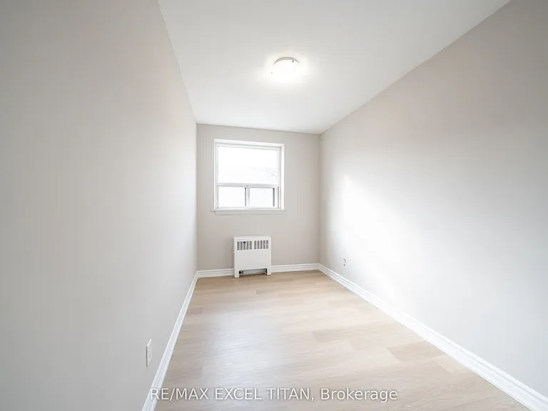 468 Ottawa St N #309A — Photo 4