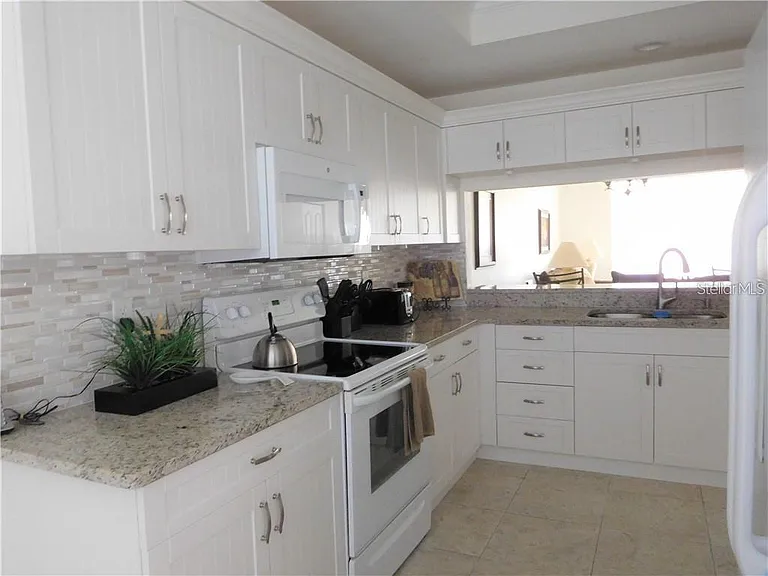 8735 Olde Hickory Ave #8104 — Photo 2