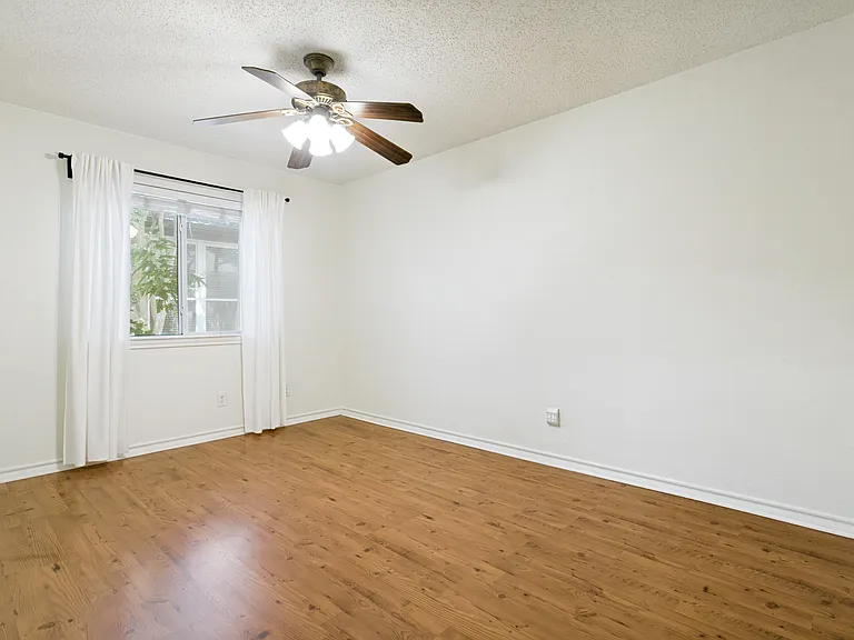 805 Stone Trail Dr — Photo 11