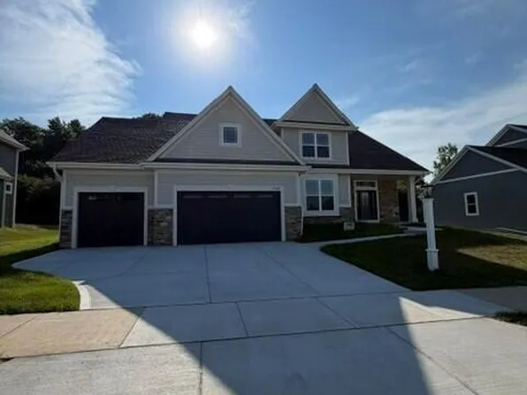 1344 Mohican TRAIL, Waukesha, WI 53189