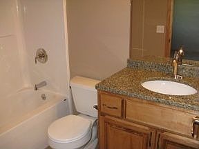 5th image of 106 Firethorn Dr