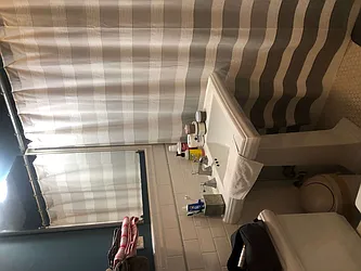 Rented by Papp Realty