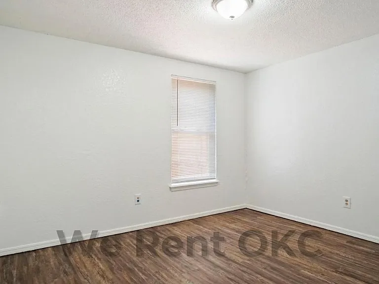 7500 NW 113th Pl — Photo 22