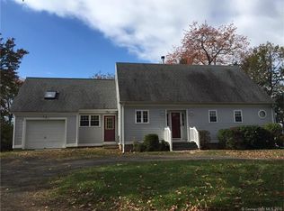 14 O'Brien Rd, Branford, CT 06405