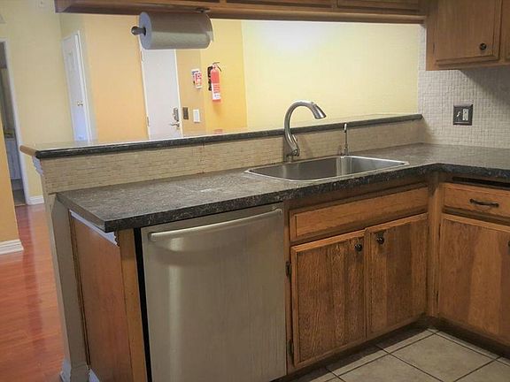 4th image of 10943 Laurel Canyon Blvd Unit B18