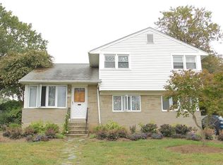 589 Paoli Ave, Philadelphia, PA