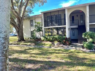 2568 Pine Ridge Way S APT C1, Palm Harbor, FL 34684