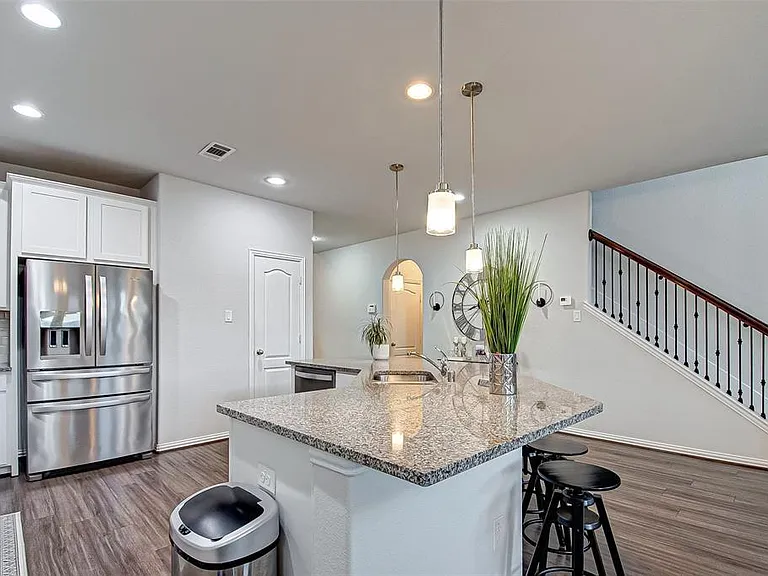 23811 Via Viale Dr — Photo 17