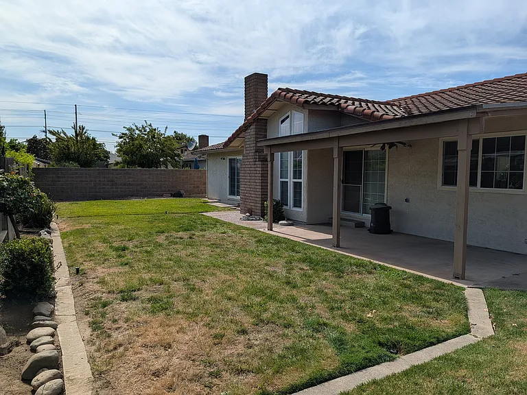 500 Fullerton Dr — Photo 15