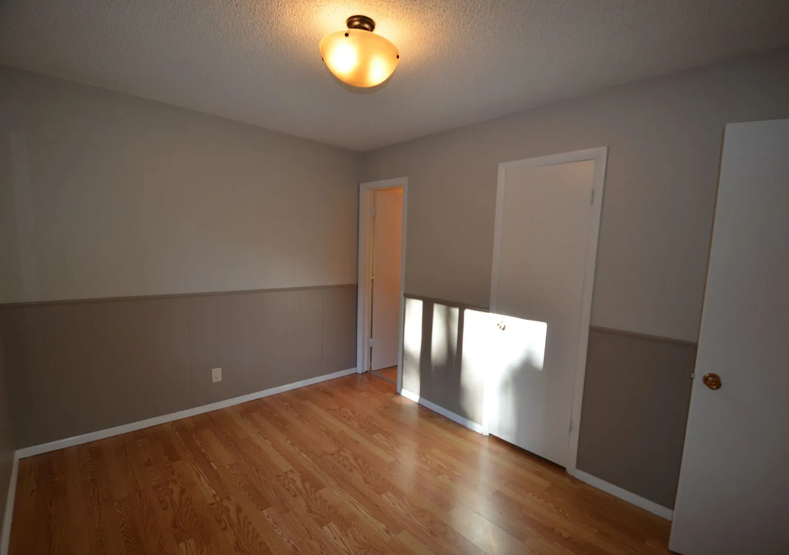 Unfurnished, 10 minutes from Downtown Breck! In Unit Washer and Dryer! — Photo 4