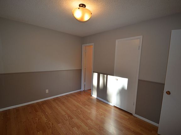 3rd image of 17 Quandary Rd #4192-9