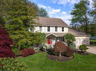 81 Alpine Estates Dr, Cranston, RI 02921