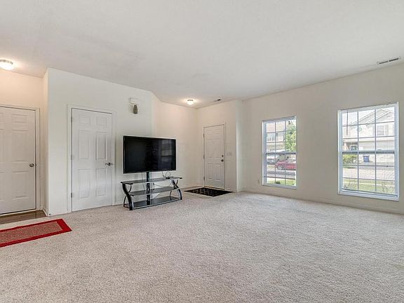 5th image of 1204 Walker Springs Dr