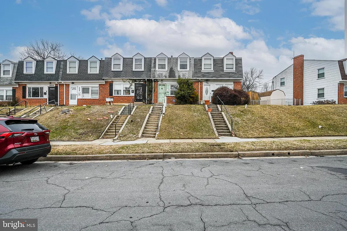 Building Photo - 1610 Wentworth Ave