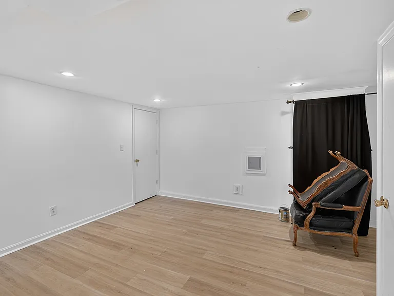 2338 Belleview Ave — Photo 9