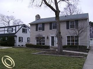 1st image of 130 Lodewyck Ave