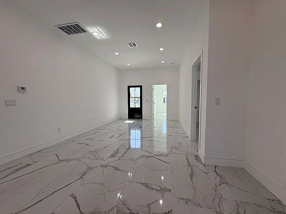 5th image of 13600 Milan St