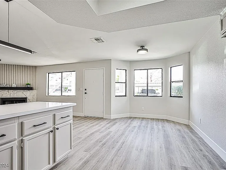2712 Beaver Creek Ct #101 — Photo 5