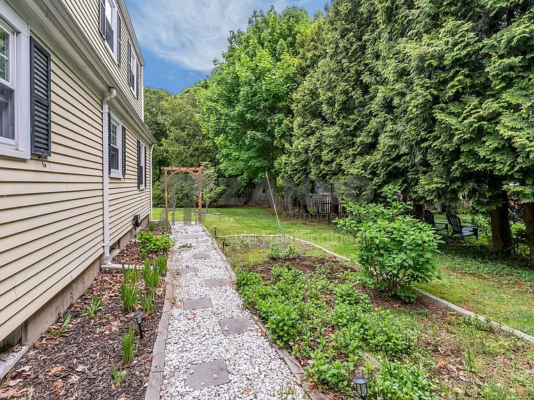 14 Verndale Cir — Photo 33