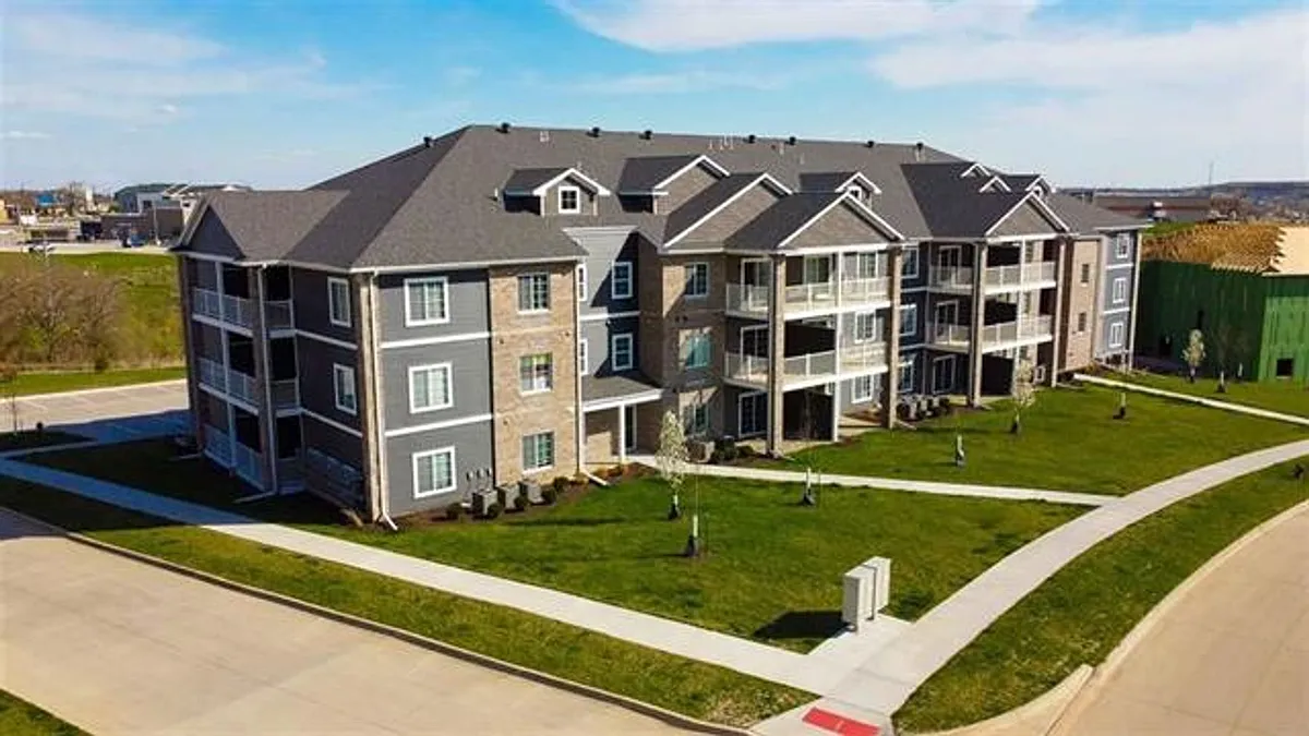 Building Photo - 2875 Spring Rose Cir