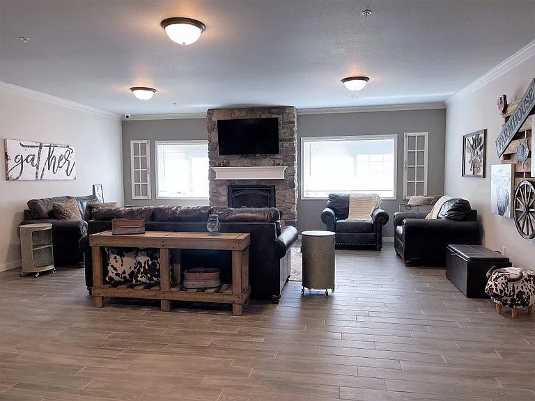 Remington Place Apartments — Photo 15