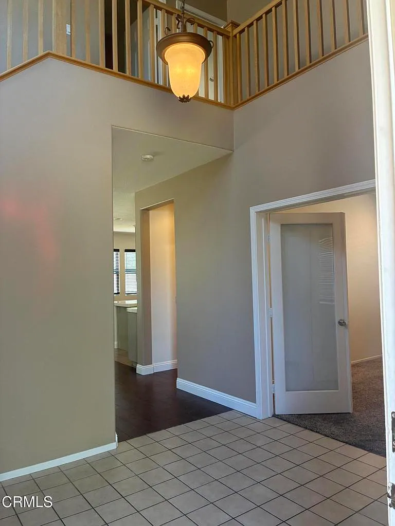 3 bed, 3.0 bath, 1887 sqft, $4,150 — Photo 2