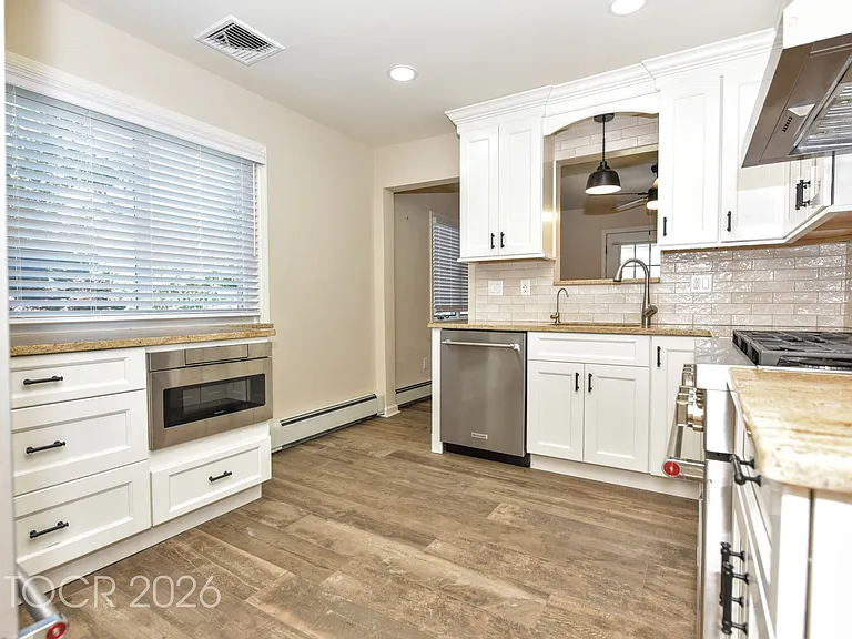 24 Maple Ave #2 — Photo 6