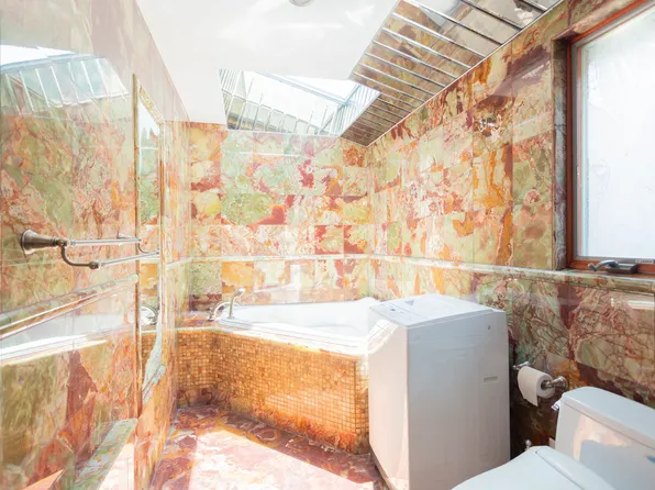 183-19 69th Avenue image 15 of 21