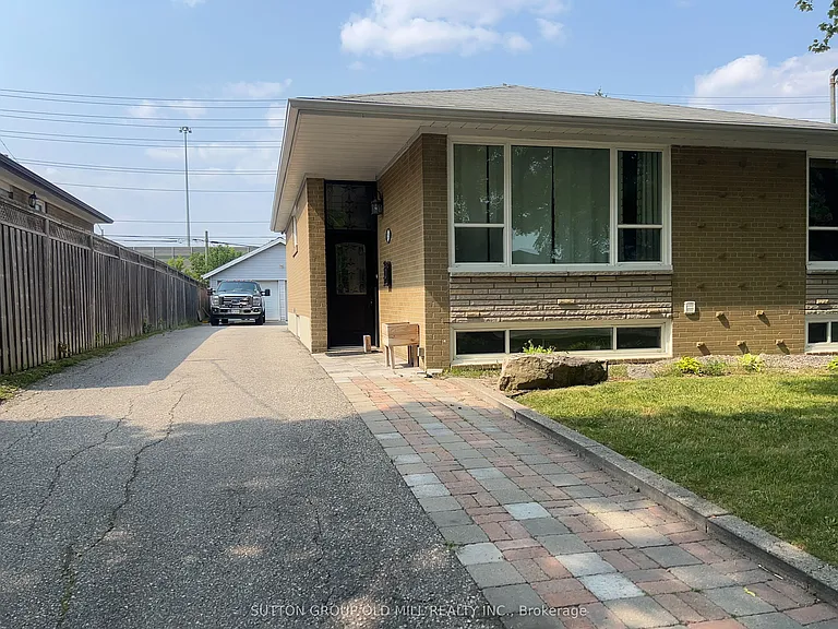 126 Rangoon Rd #BASEMENT — Photo 1