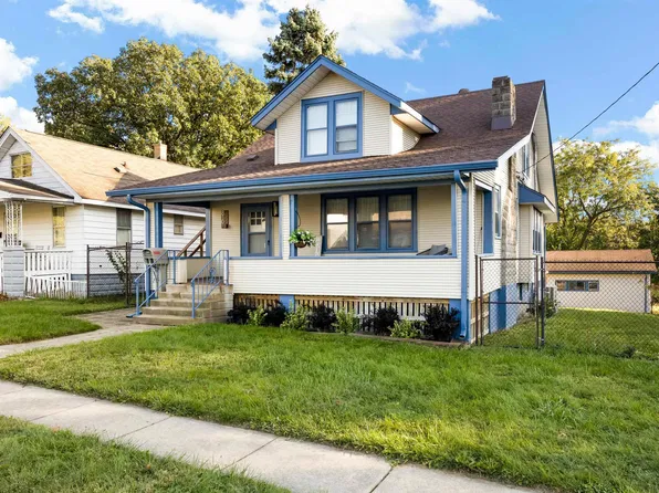 810 E Sciota Ave, Peoria Heights, IL 61616