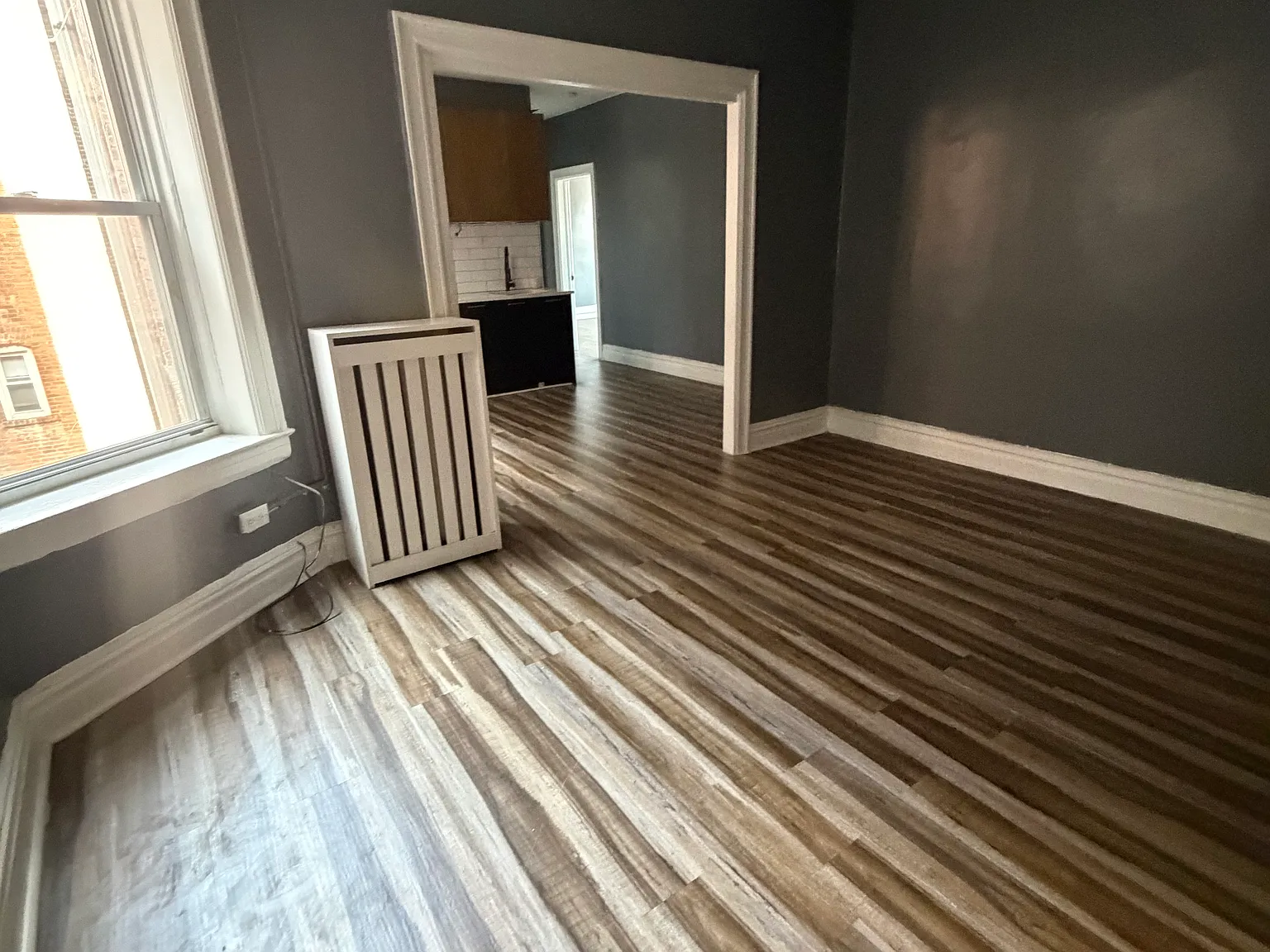 2 bed, 800 sqft, $2,200 — Photo 3