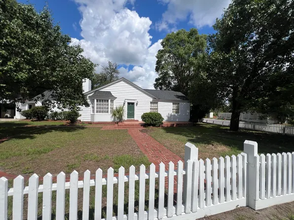 200 N Lemacks St, Walterboro, SC 29488