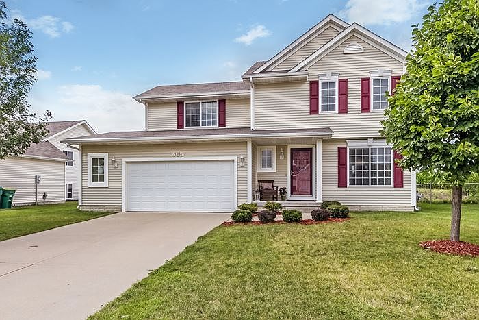 1st image of 605 SE Prairie Park Ln
