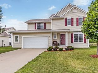 605 SE Prairie Park Ln, Waukee, IA 50263