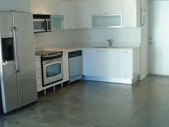 3rd image of 133 NE 2nd Ave APT 1003