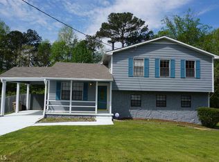 6121 Tina Ln, Rex, GA 30273