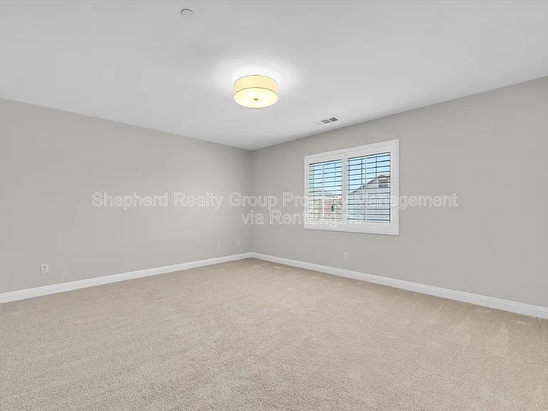 12167 Chutes Ct — Photo 22